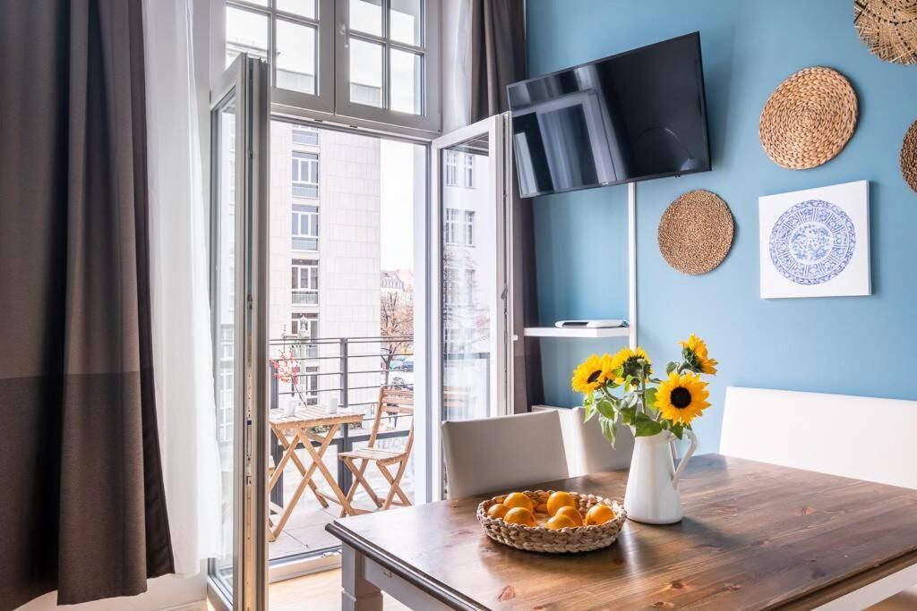 Sc 05 By Rockchair Apartments L Superhost Status L 2 Bedrooms Boxspringbeds Balcony Elevator - Cozy Family & Business Flair Welcomes You! Berlijn Buitenkant foto