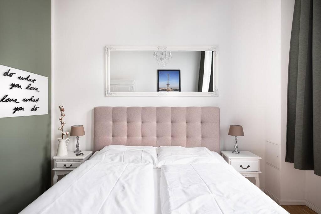 Sc 05 By Rockchair Apartments L Superhost Status L 2 Bedrooms Boxspringbeds Balcony Elevator - Cozy Family & Business Flair Welcomes You! Berlijn Buitenkant foto